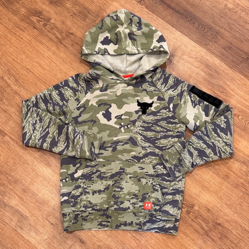 Under Armour Project Rock Kids Camouflage Hoodie - Green and Black youth medium
